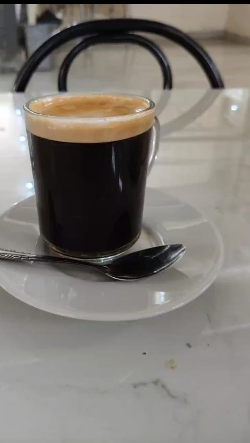 Keaslian dan Kejujuran Rasa: Mengangkat filosofi kopi hitam tanpa gula: apa adanya, kuat, pekat, dan jujur. Cocok untuk narasi reflektif atau inspiratif