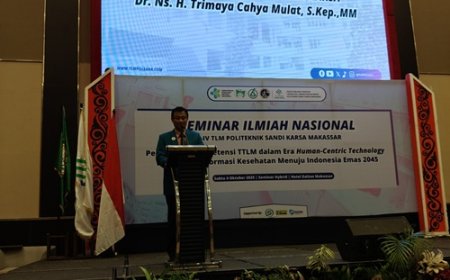 Tenaga Kesehatan Harus Terus Kembangkan Kompetensi di Era Digitalisasi — Pesan Direktur Politeknik Sandi Karsa pada Seminar Ilmiah Nasional 2025