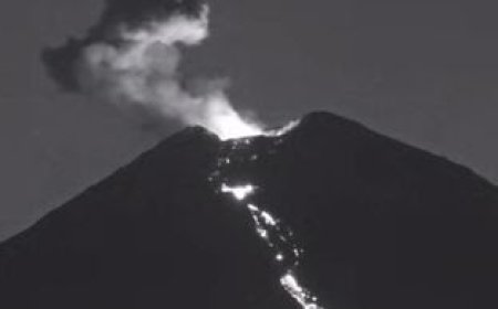 Gunung Semeru Erupsi, Luncurkan Lava Pijar Sejauh 2.500 Meter Mengarah ke Besuk Kobokan