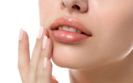 Apa Penyebab Utama Bibir Menjadi Hitam? Berikut Penjelasan dari Dokter Estetika